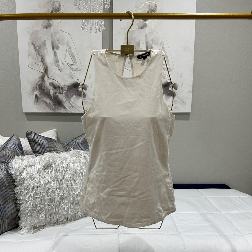 Adorable White/Cream Express Dress Top!